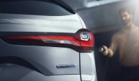 Mazda CX-90 2024 года демонстрирует трансмиссию PHEV и стиль задней части