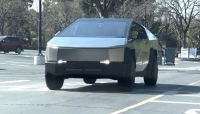 Первое изображение Tesla Cybertruck с открытым Frunk намекает на огромное пространство для хранения