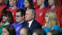 Путин призвал молодежь грамотно выбрать профессиональный путь